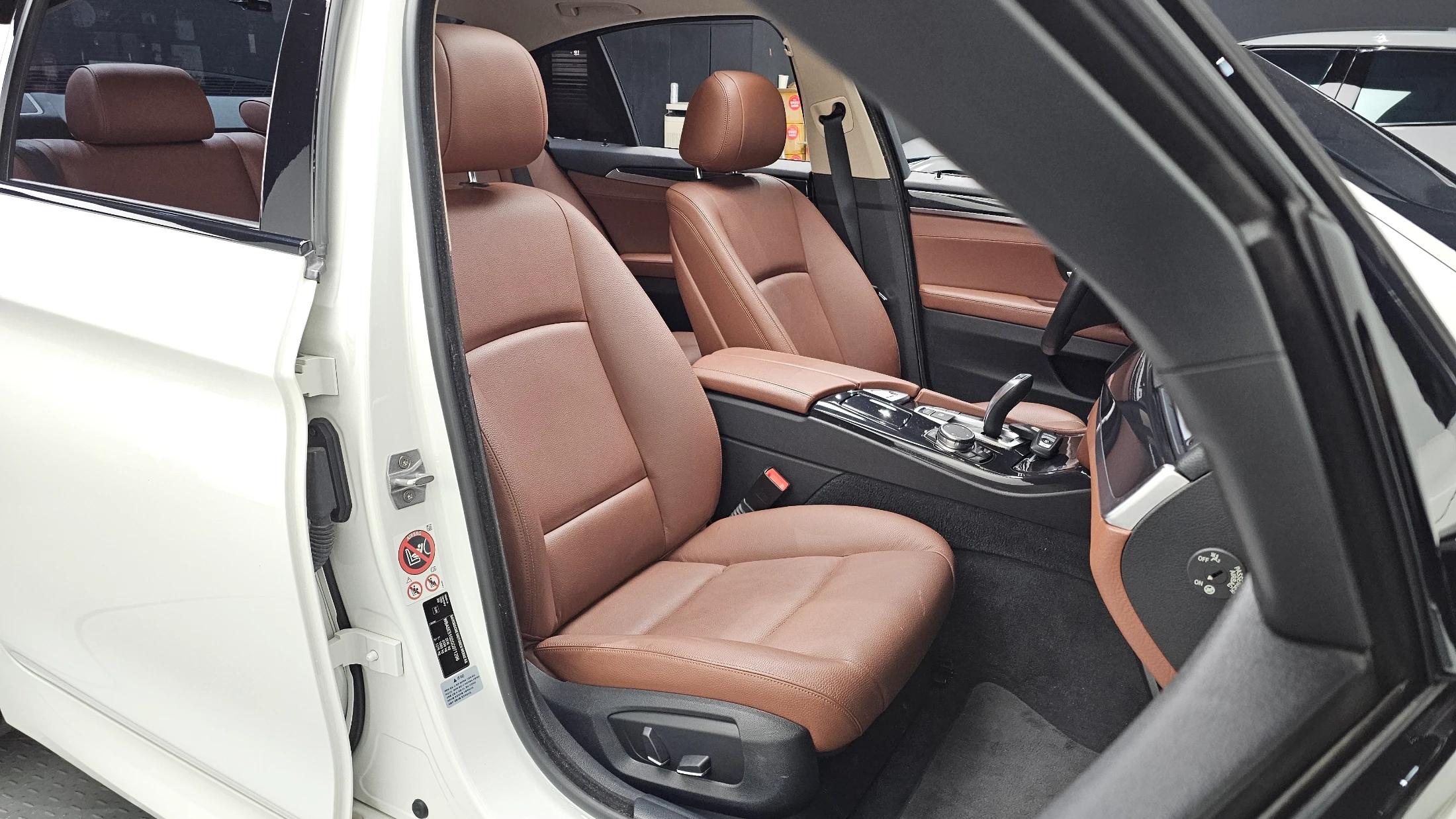 BMW 5-Series F10, 2015 — фото 10