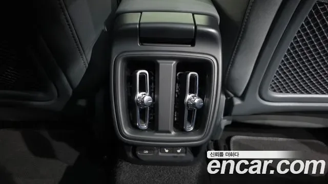 Polestar 2 Fallstar 2, 2022 — фото 18