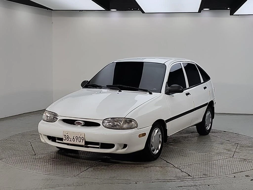 Kia Avella Abela