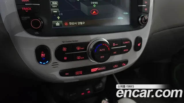 Kia Soul EV, 2016 — фото 18
