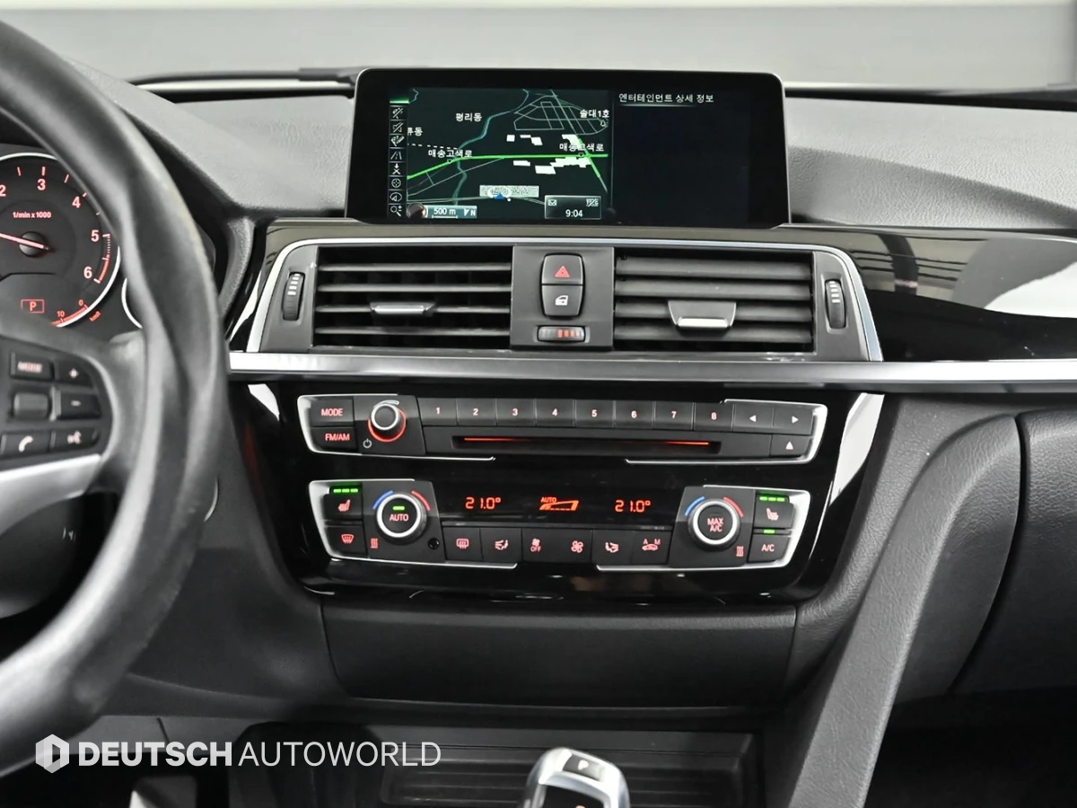 BMW 3-Series F30, 2015 — фото 14