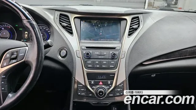 Hyundai Grandeur HG Hybrid, 2014 — фото 19