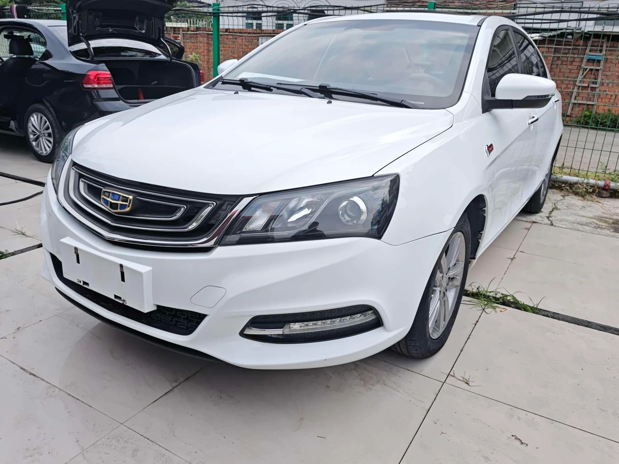 Geely emgrand