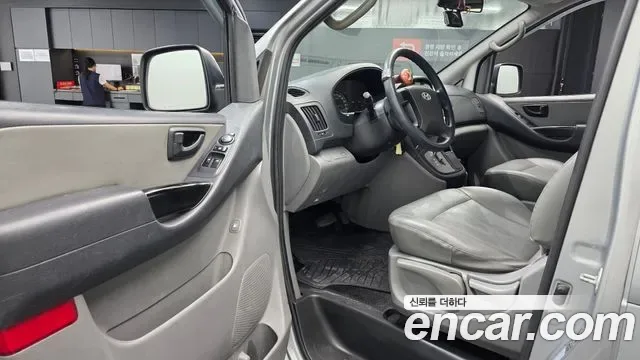 Hyundai Starex Grand Starex, 2012 — фото 10