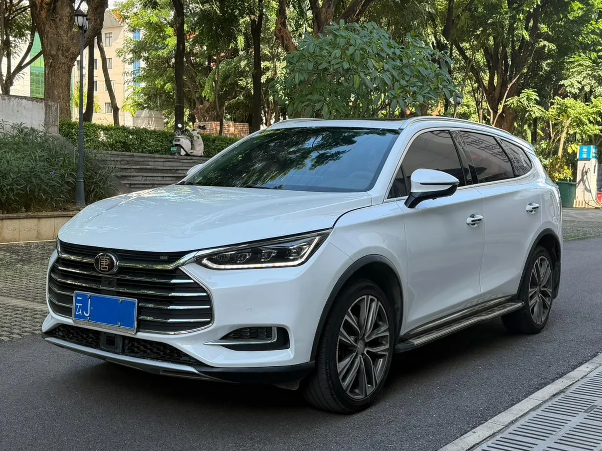 BYD Tang