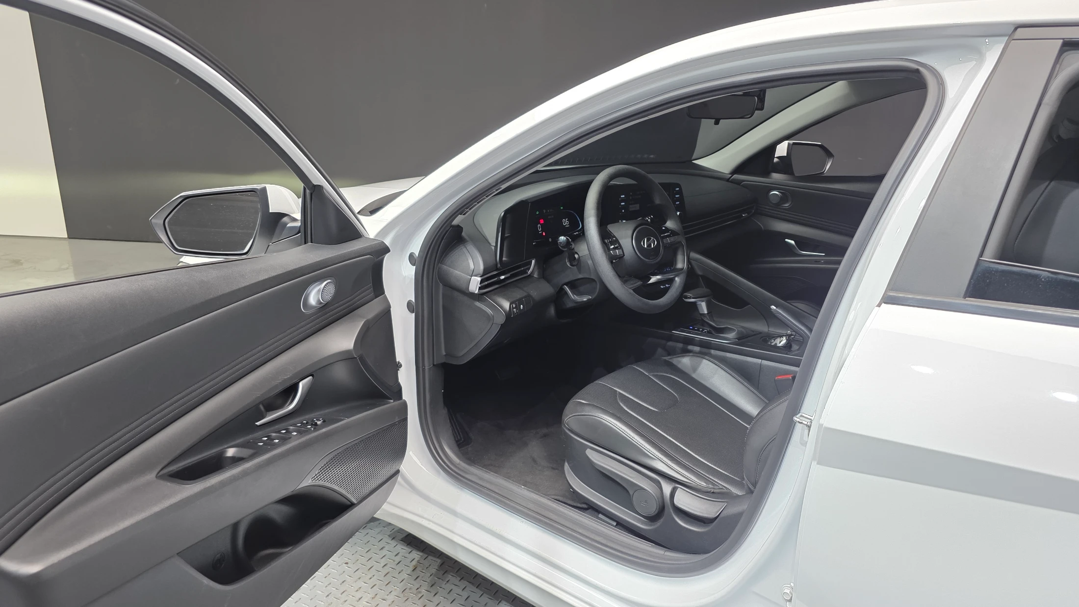 Hyundai Avante CN7, 2024 — фото 10
