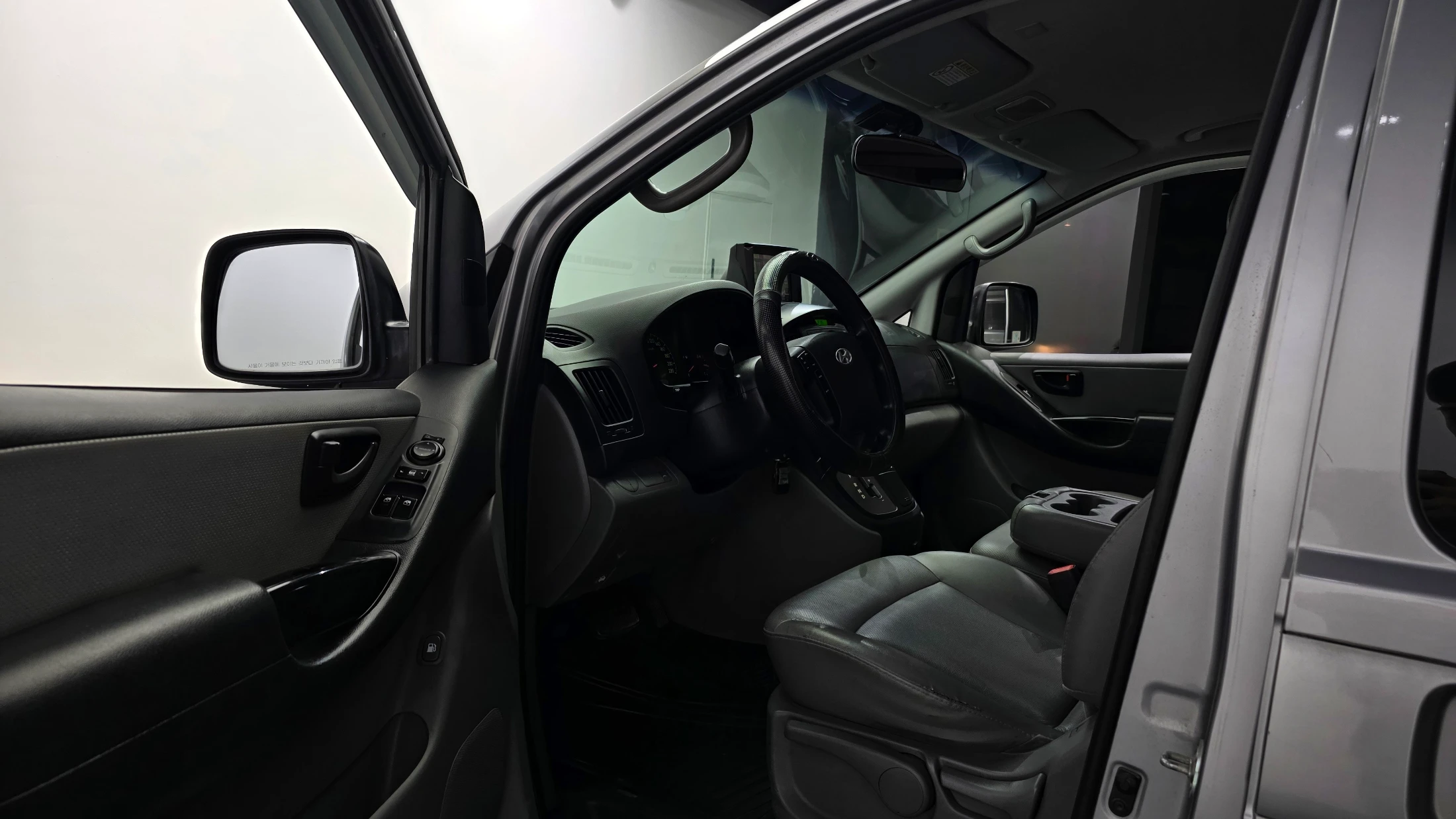 Hyundai Starex Grand Starex, 2012 — фото 10