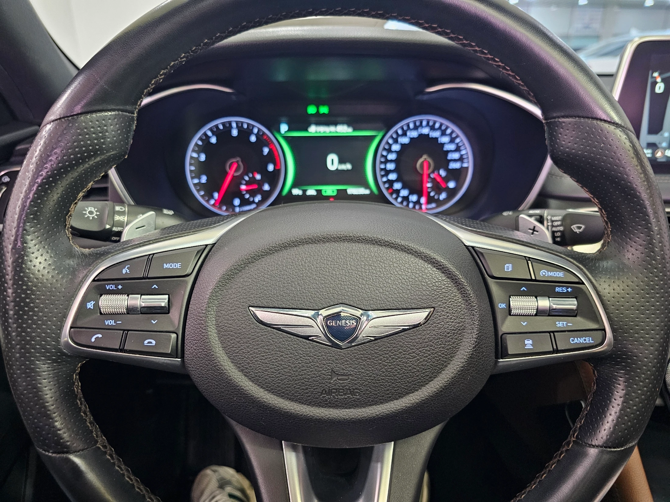 Genesis G70, 2017 — фото 16