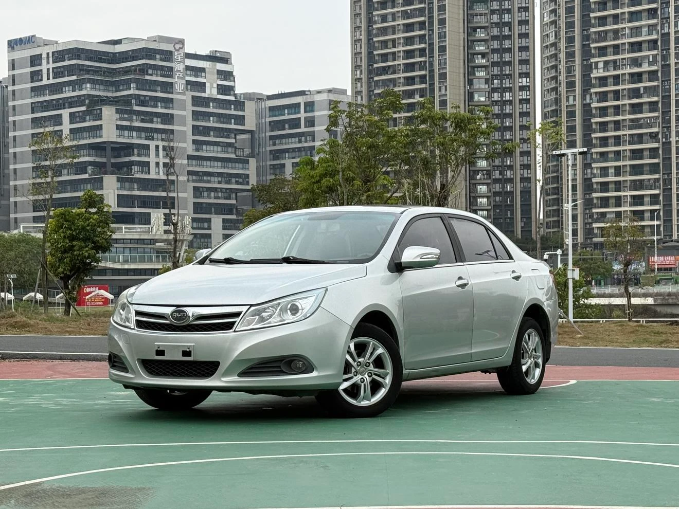 BYD Speedy, 2014 — внешний вид автомобиля