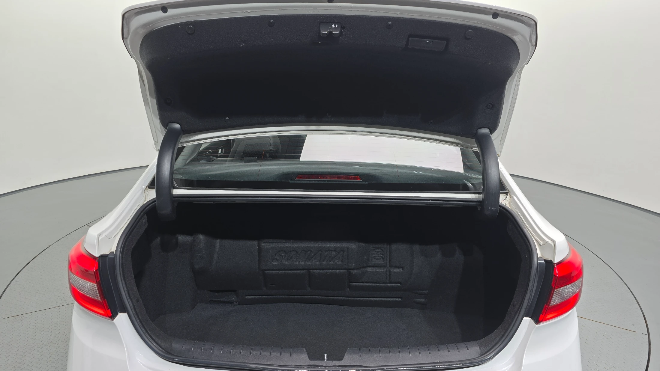 Hyundai Sonata LF Sonata, 2014 — фото 20