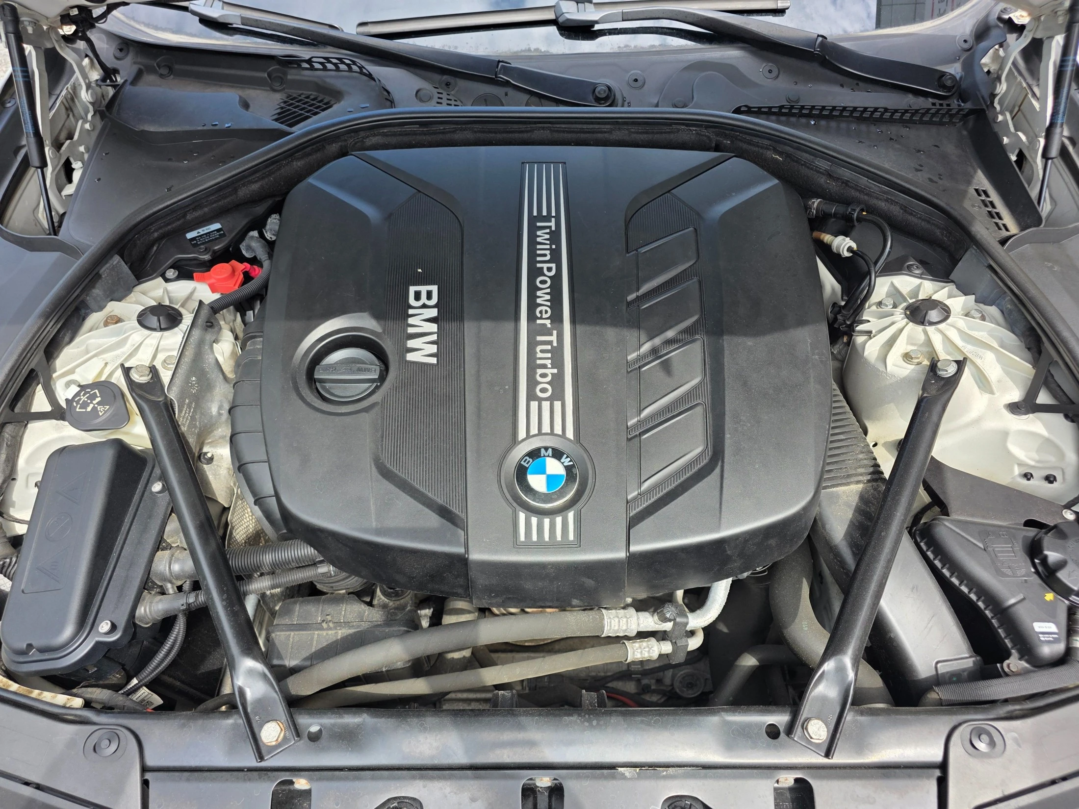 BMW 5-Series F10, 2013 — фото 14