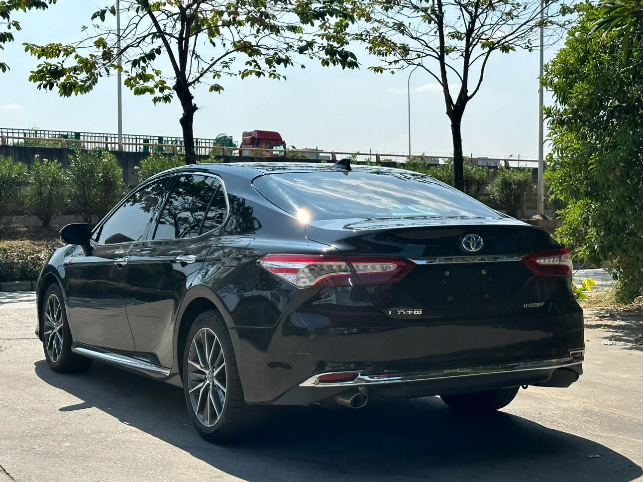 Toyota Camry, 2023 — фото 15