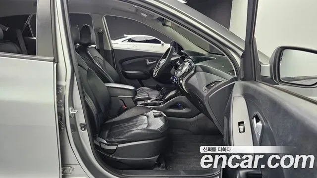 Hyundai Tucson ix, 2014 — фото 12