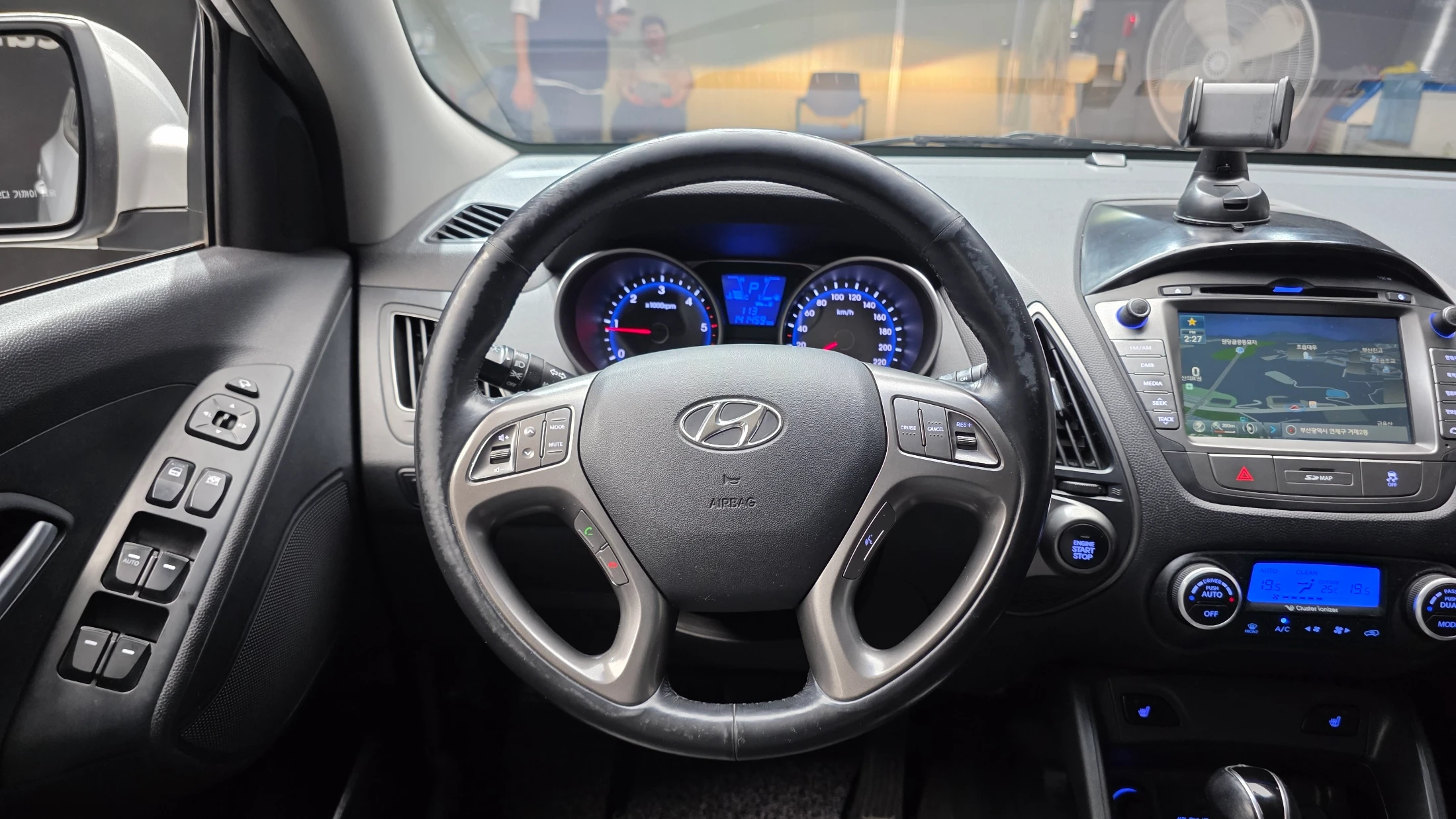 Hyundai Tucson ix, 2013 — фото 13