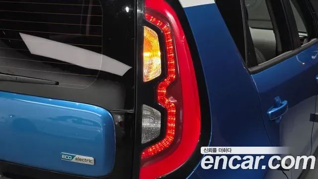 Kia Soul EV, 2015 — фото 24