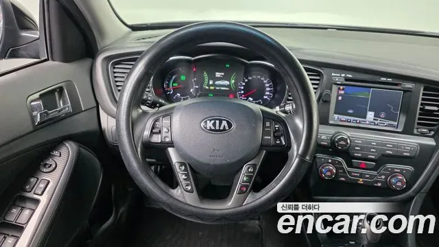 Kia K5 Hybrid, 2013 — фото 13