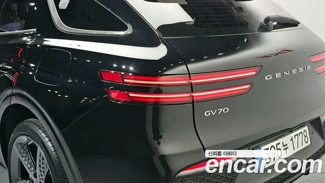 Genesis Gv70, 2021 — фото 23