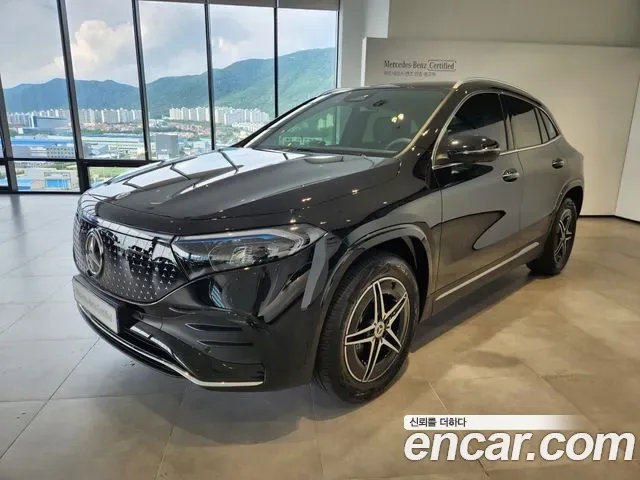 Mercedes-Benz Eqa H243