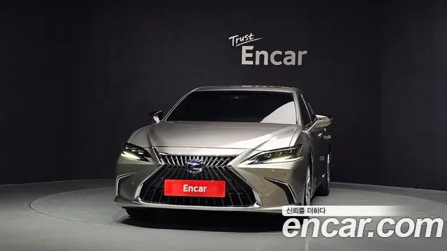 Lexus Es ES300H, 2022 — фото 3
