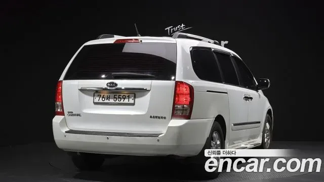 Kia Canival Carnival R, 2011 — фото 2