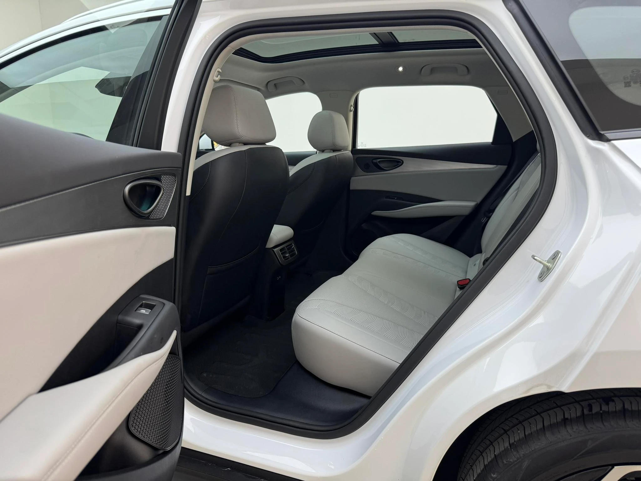 BYD Seal 06DM travel version, 2025 — фото 13
