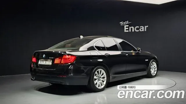 BMW 5-Series F10, 2012 — фото 2