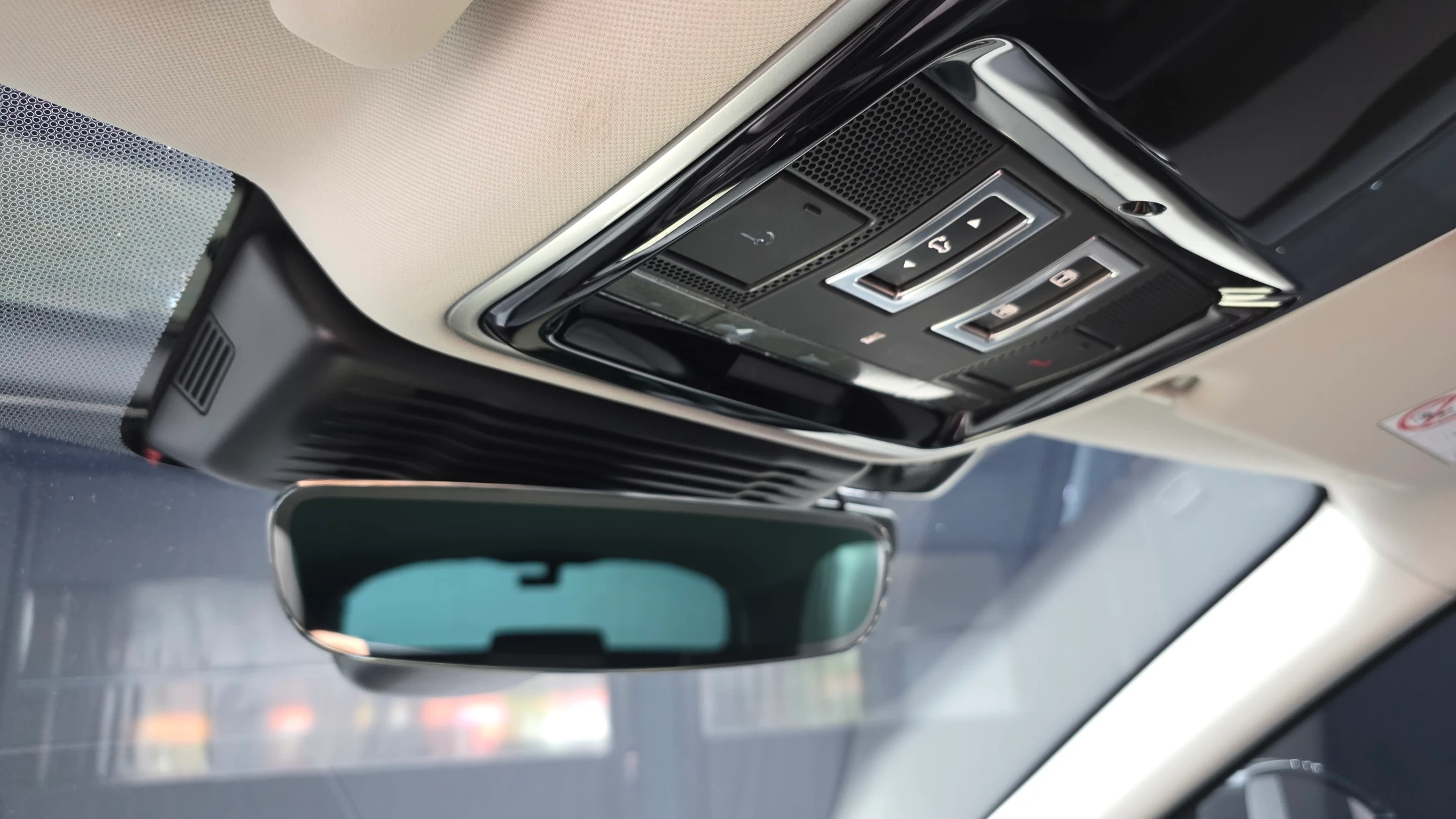 Land Rover Range Rover Velar Range Rover Bella, 2025 — фото 28