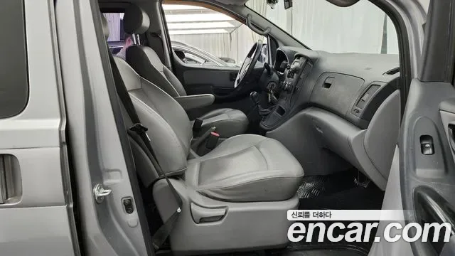 Hyundai Starex Grand Starex, 2012 — фото 11