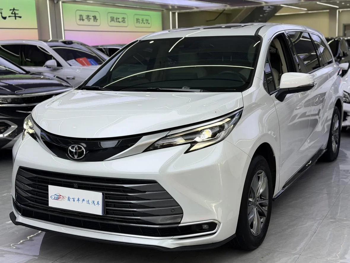 Toyota Senna