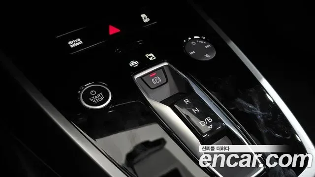 Audi Q4 E-Tron F4, 2025 — фото 9