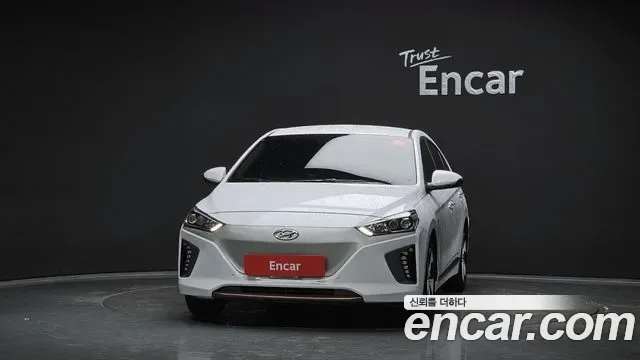 Hyundai Ioniq Ionic Electric, 2016 — фото 3