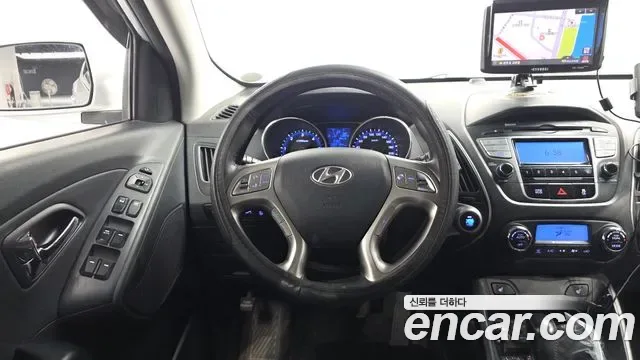 Hyundai Tucson ix, 2012 — фото 12