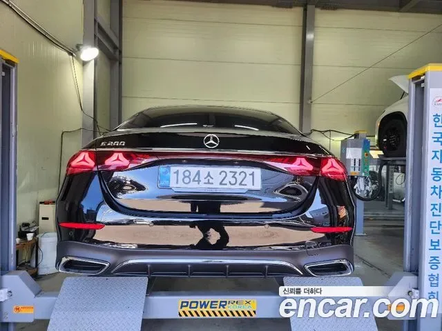 Mercedes-Benz E-Class W214
