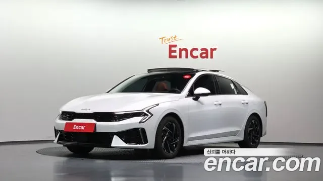 Kia K5 Hybrid