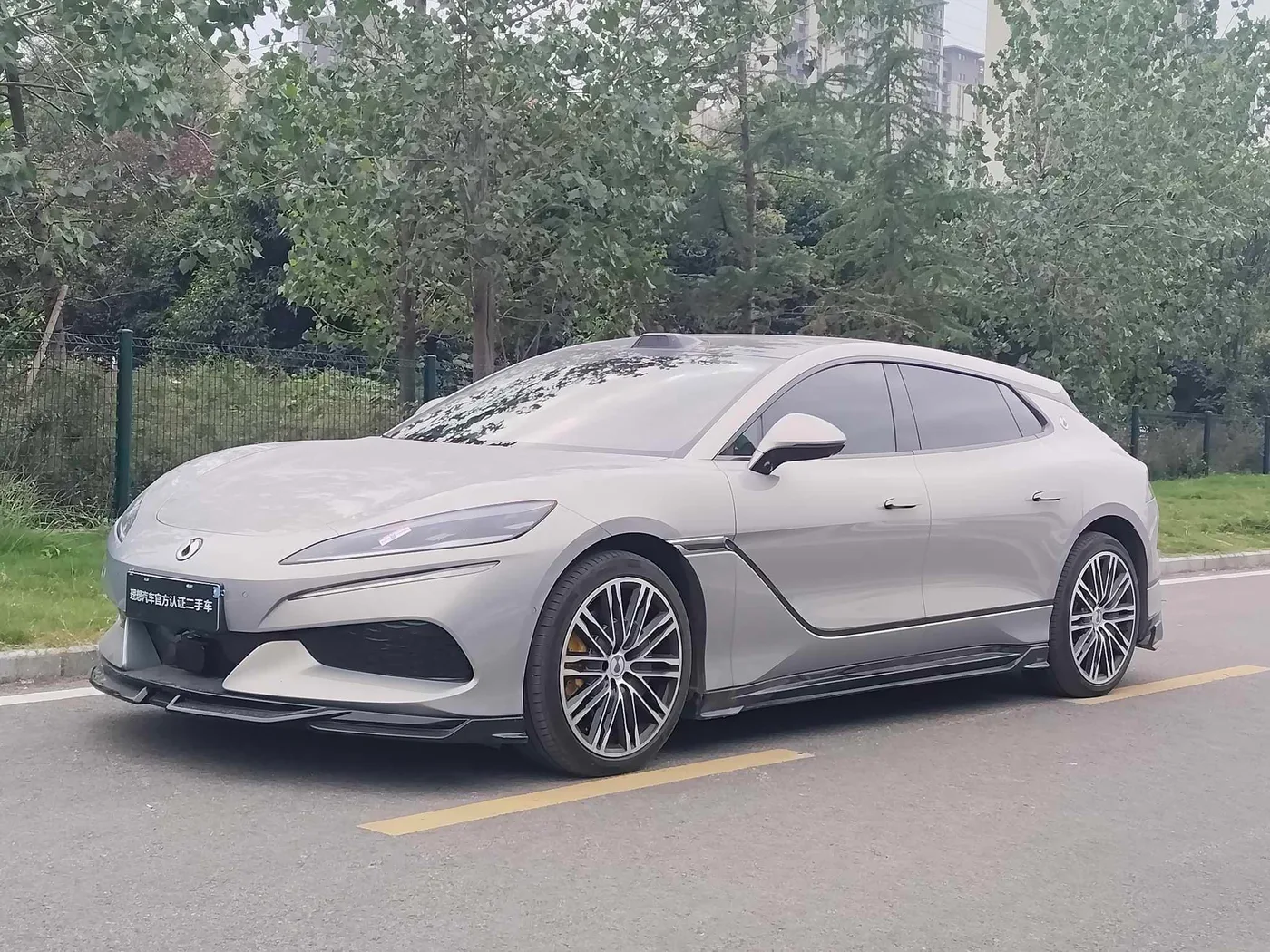 Denza Z9GT EV