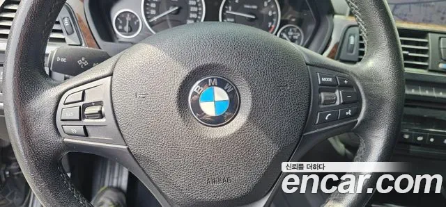 BMW 3-Series F30, 2012 — фото 16