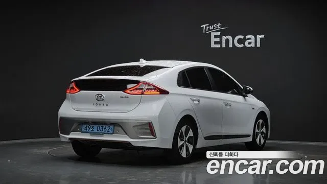 Hyundai Ioniq Ionic Electric, 2016 — фото 2