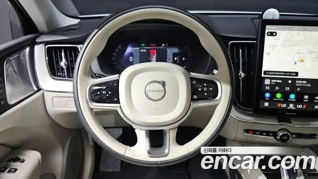 Volvo Xc60, 2025 — фото 13