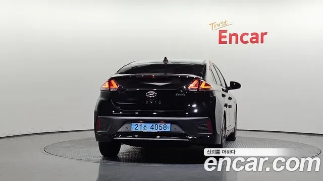 Hyundai Ioniq Ionic Electric, 2020 — фото 3