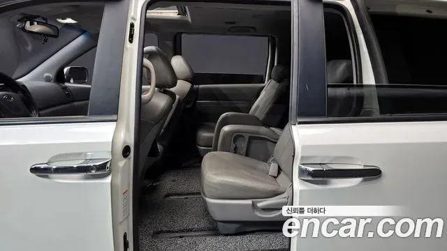 Kia Canival Carnival R, 2010 — фото 12