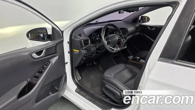 Hyundai Ioniq Ionic Electric, 2017 — фото 11