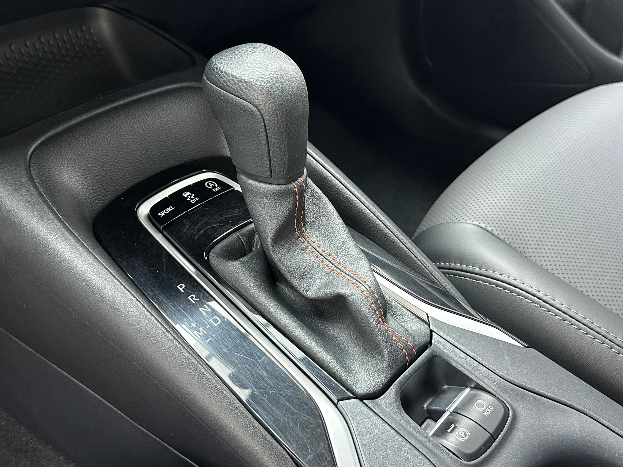 Toyota Corolla, 2023 — фото 8