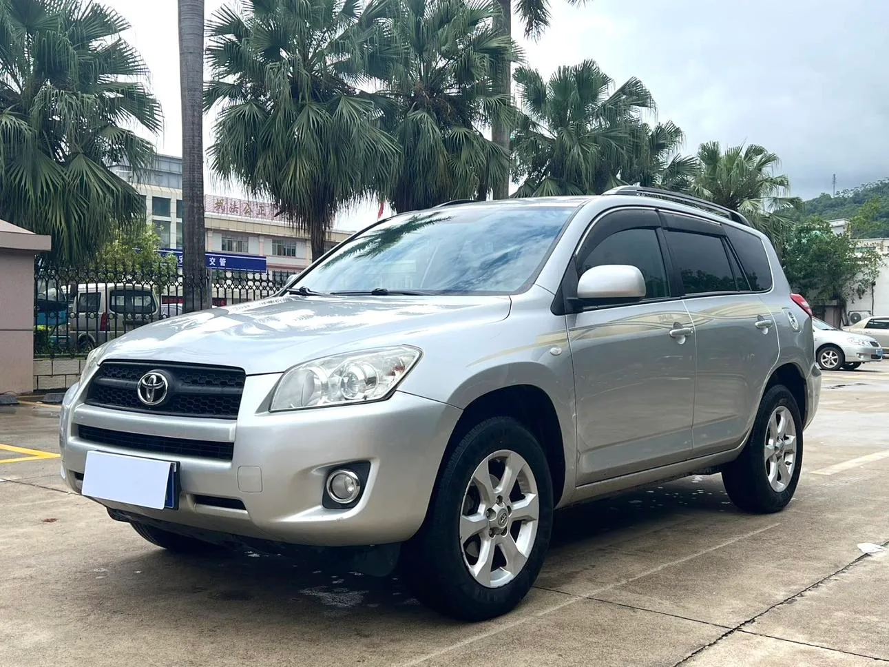 Toyota RAV4 Rongfang