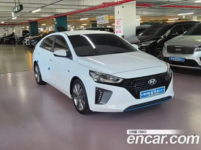 Hyundai Ioniq Ionic Hybrid, 2016 — фото 3
