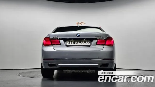 BMW 7-Series F01, 2013 — фото 4