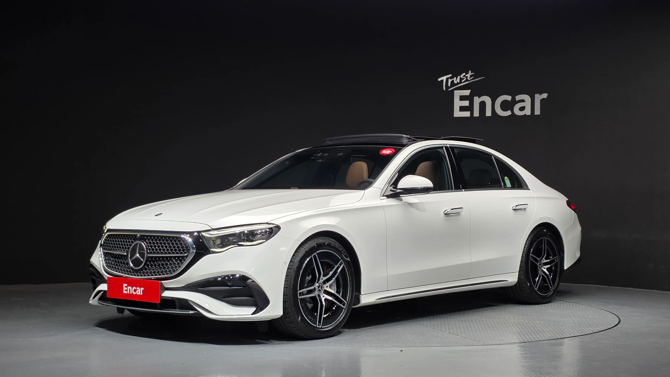 Mercedes-Benz E-Class W214