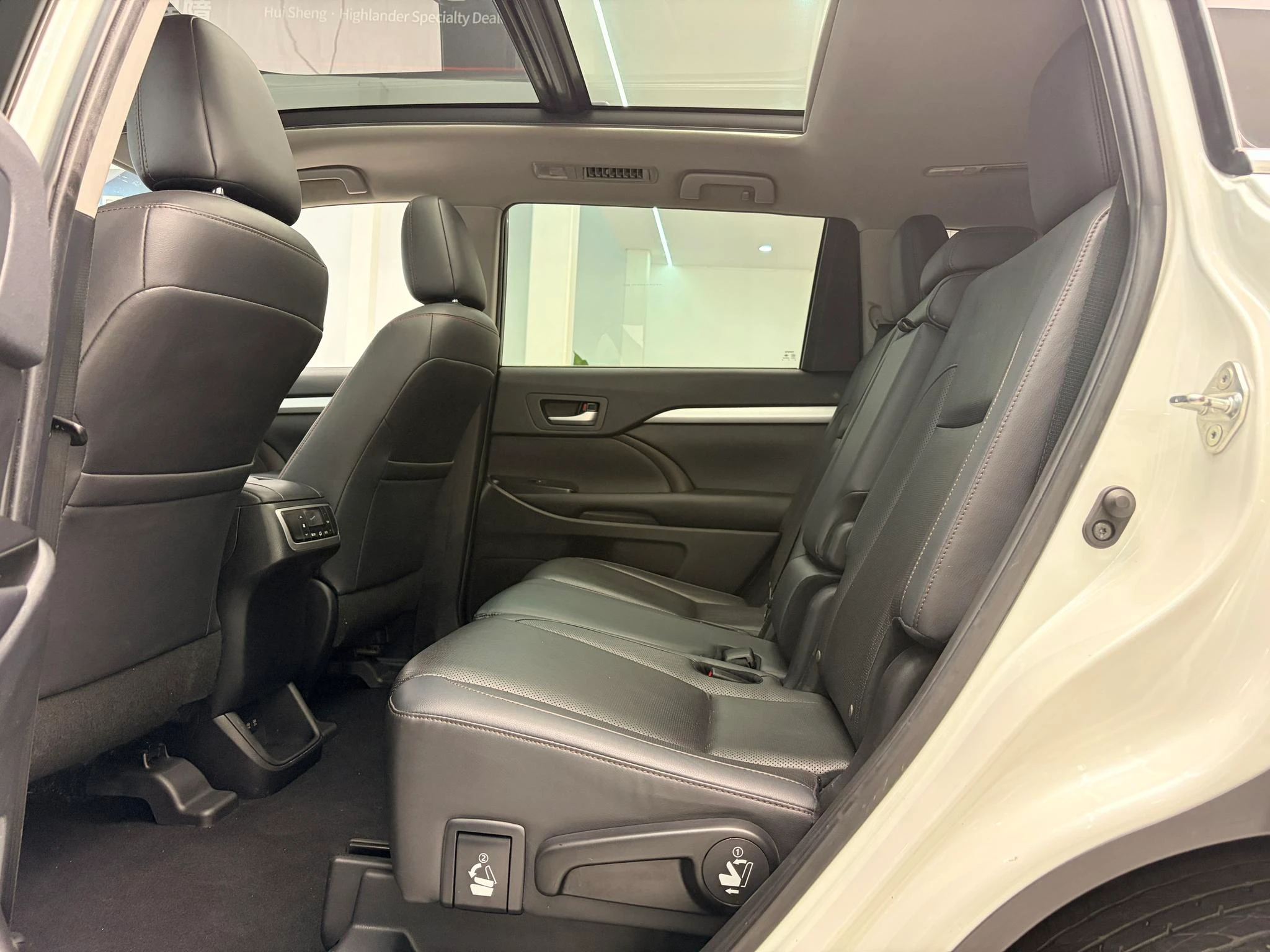 Toyota Highlander, 2018 — фото 11