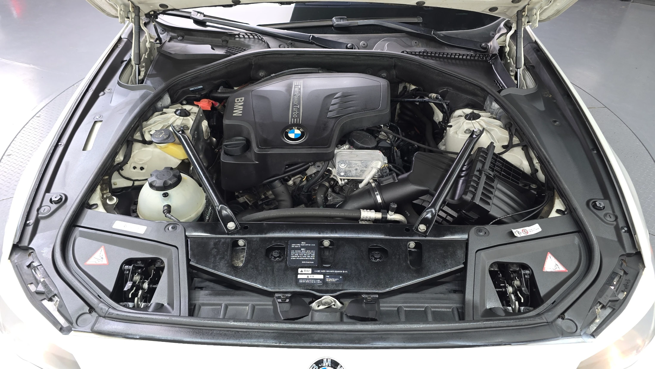 BMW 5-Series F10, 2013 — фото 6