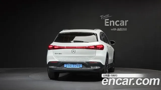 Mercedes-Benz Eqa H243, 2025 — фото 4