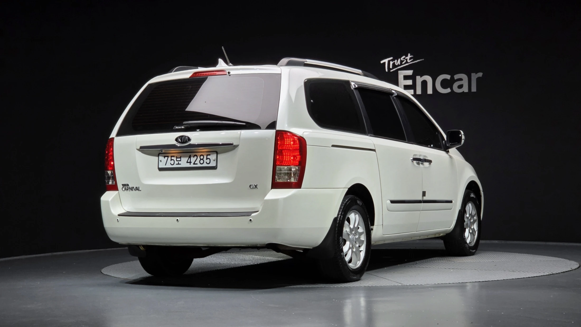 Kia Canival Carnival R, 2010 — фото 2